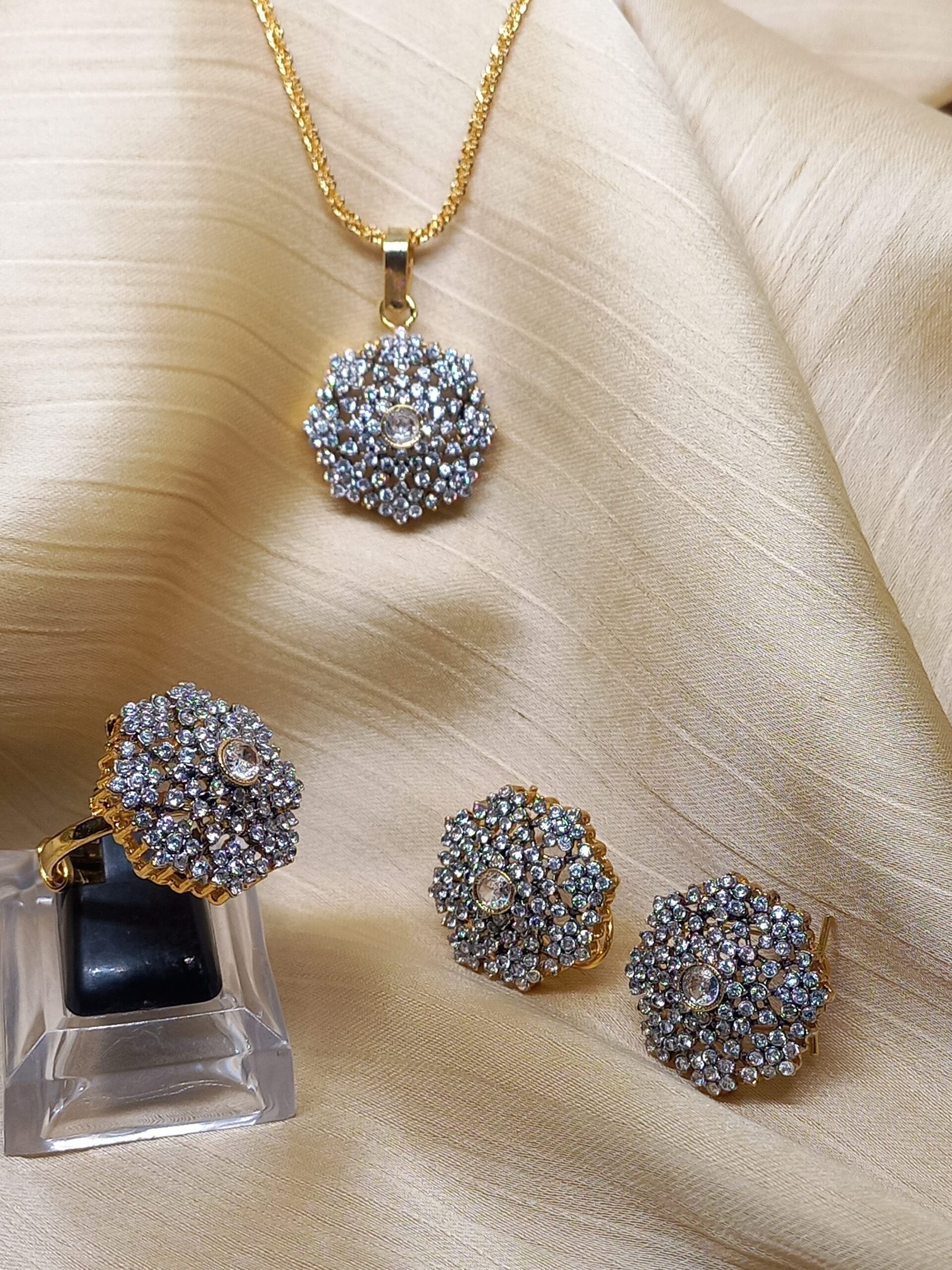 Locket set in Diamond Cut & Zircons | 22K Gold Plated (GJM-26-02)