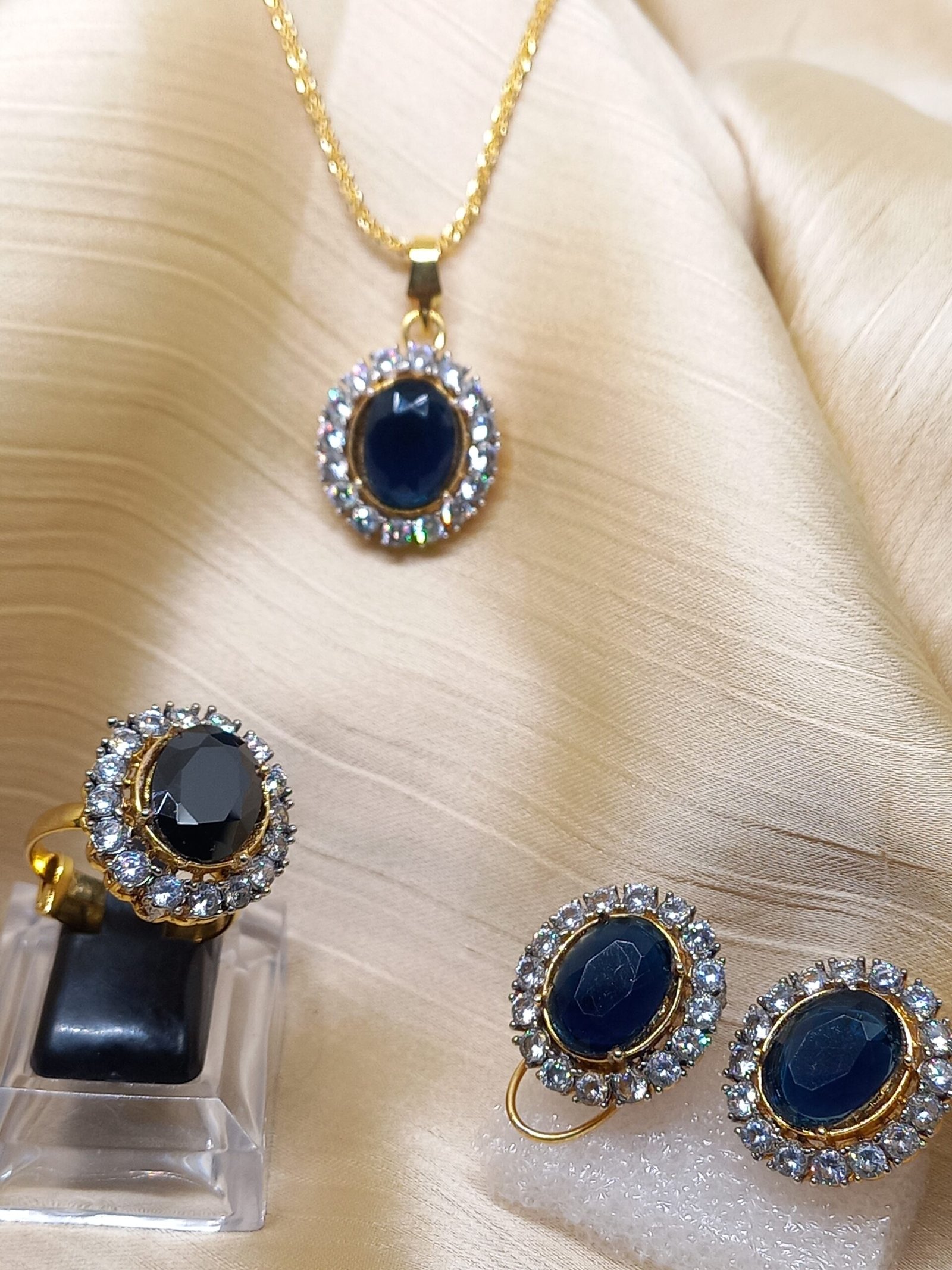 Locket set in Diamond Cut & Zircons | 22K Gold Plated (GJM-26-05)