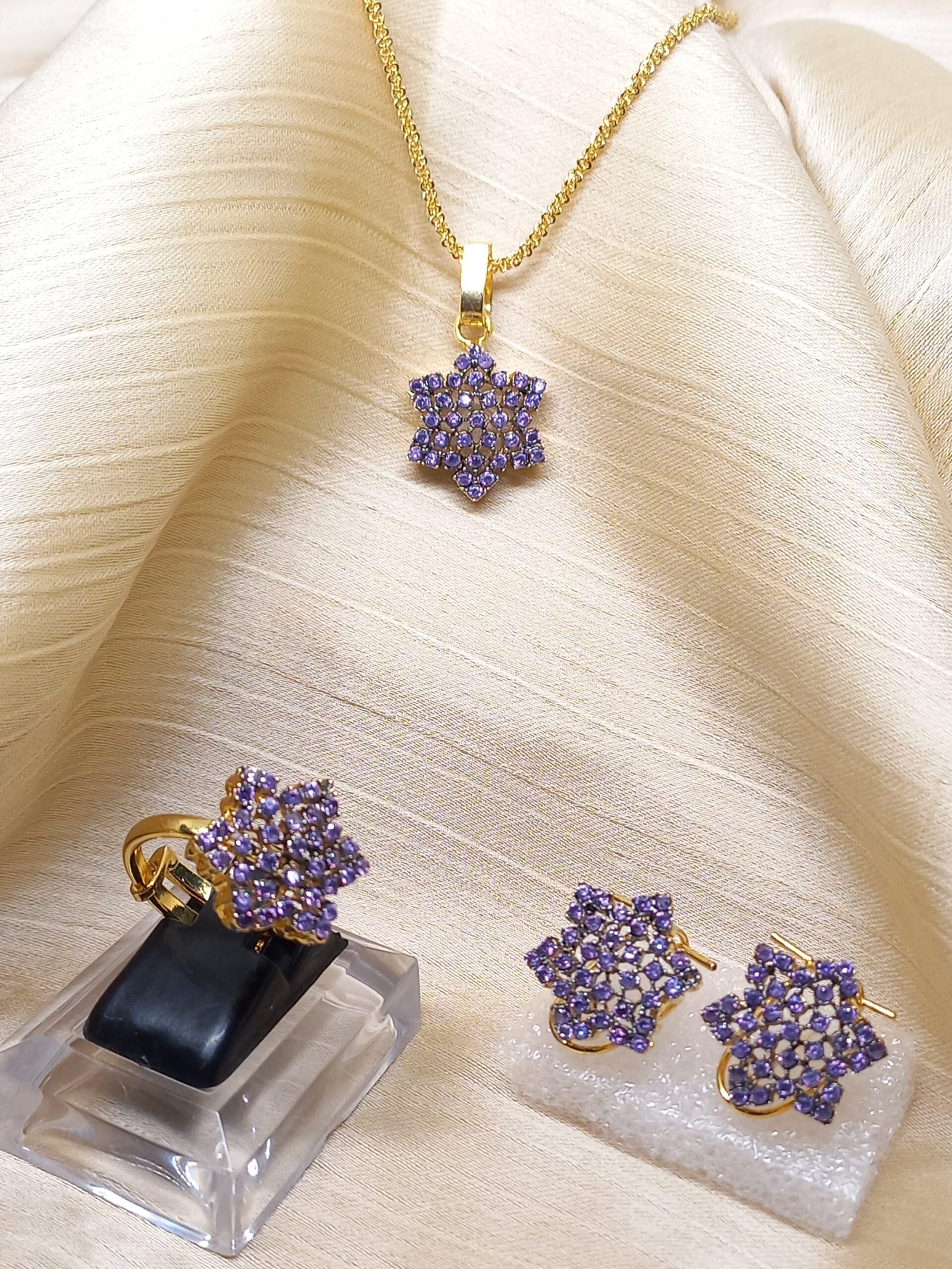 Locket set in Diamond Cut & Zircons | 22K Gold Plated (GJM-26-06)