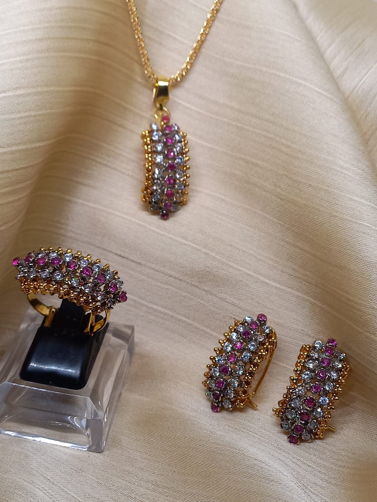 Locket set in Diamond Cut & Zircons | 22K Gold Plated (GJM-26-12)