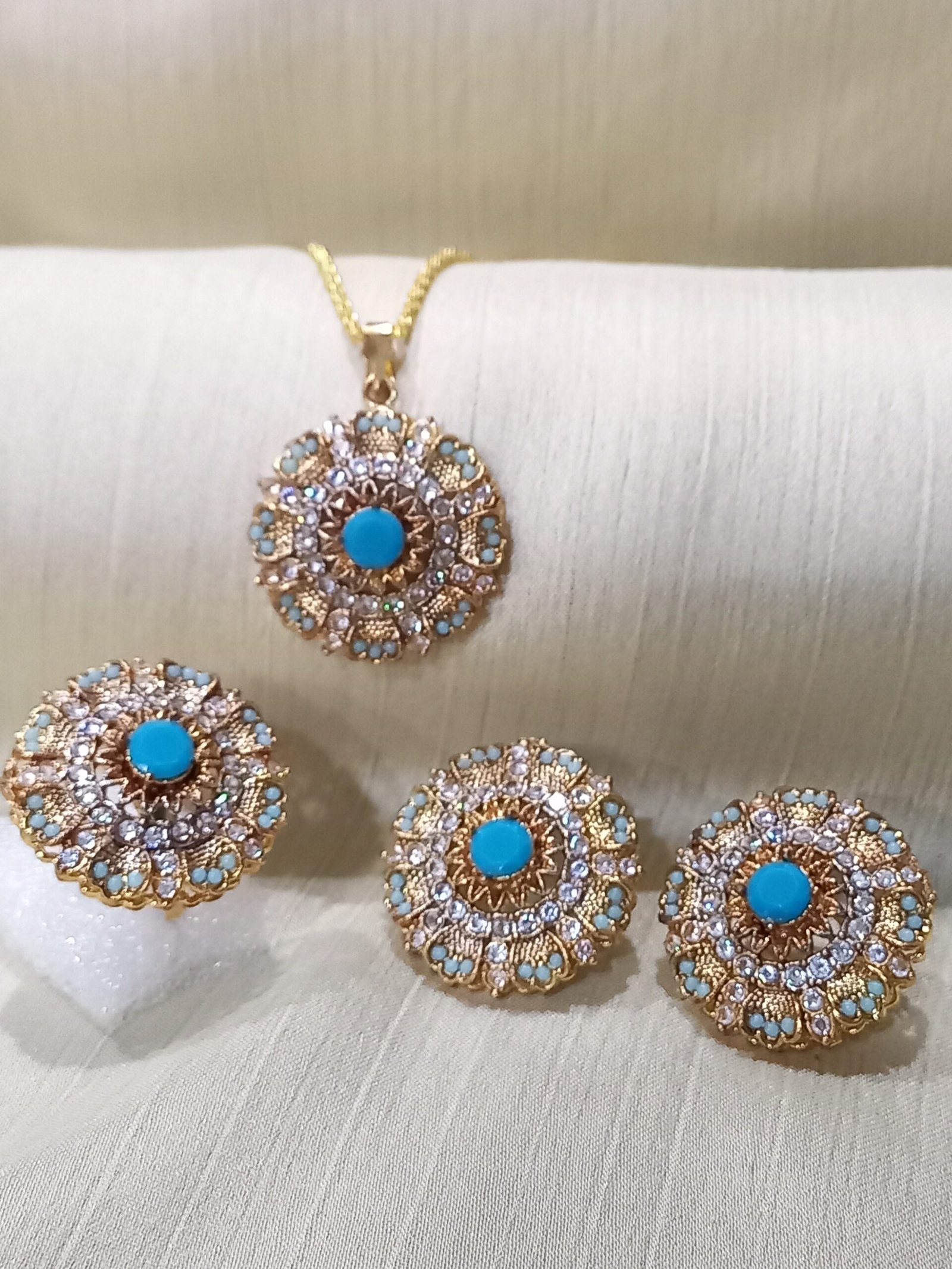 Locket Set Resin with Zircon (GJM-26-15)