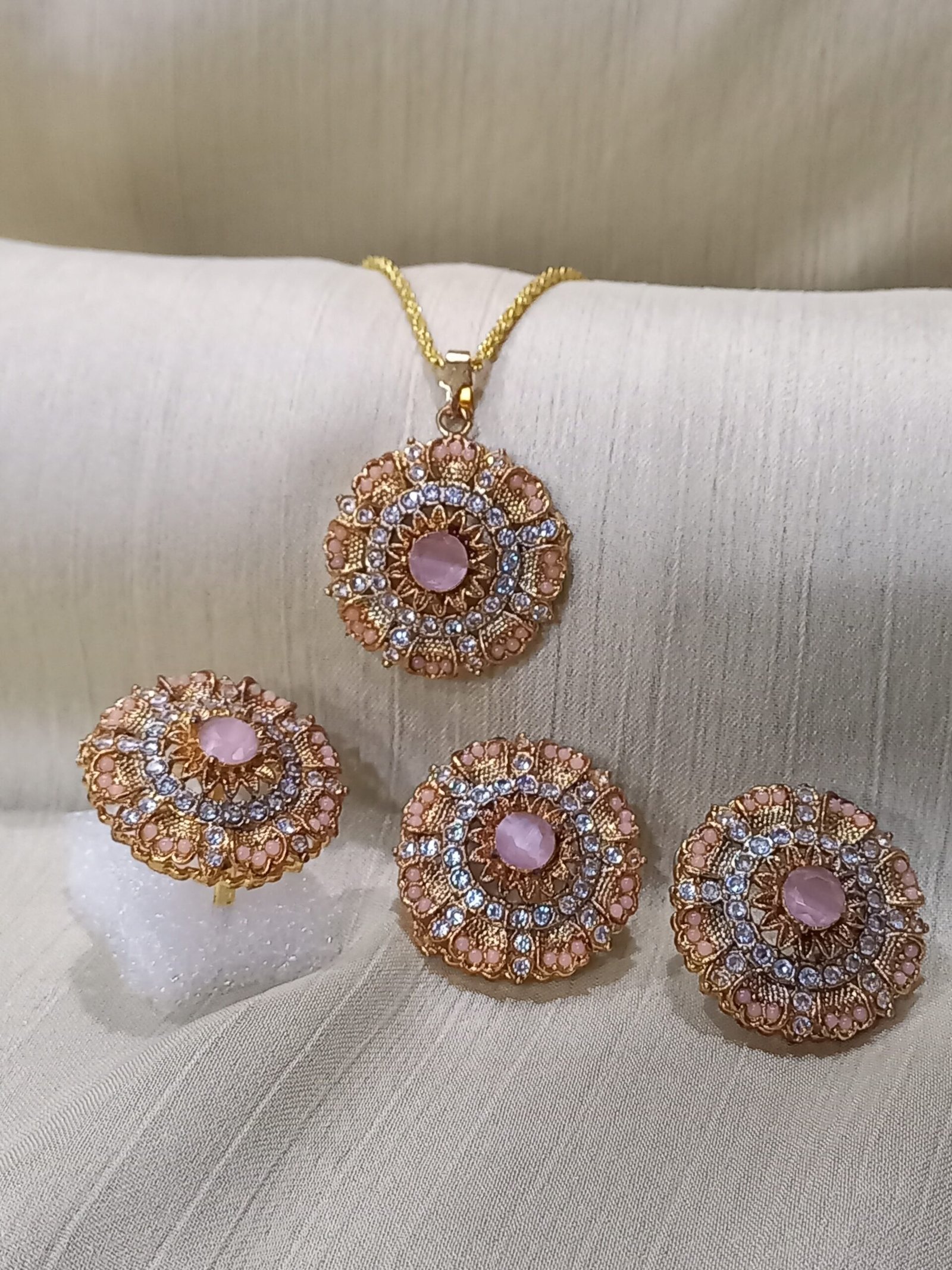 Locket Set Resin with Zircon (GJM-26-15)